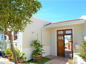 3 Bedroom House in Zevenzicht