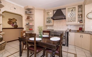 4 Bedroom House in Northvilla