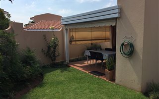 3 Bedroom Townhouse in Lynnwood Manor