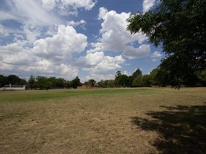 2 ha Land available in Broadacres