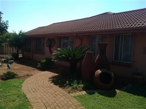 3 Bed House in Clarina