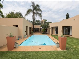 3 Bedroom House in Val de Grace