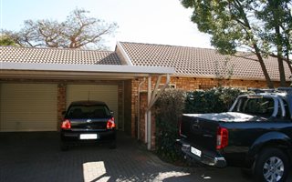 3 Bedroom Simplex in Rooihuiskraal
