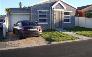 2 Bedroom House in Ottery