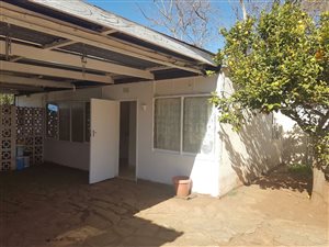 1 Bed Garden Cottage in Primrose