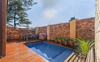 4 Bedroom House in Oriel