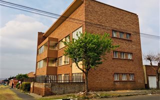1 Bedroom Apartment in Kenilworth