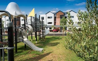2 Bedroom House in Carlswald Estate