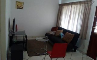 1 Bedroom Garden Cottage in Kelvin