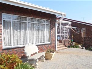 2 Bed Apartment in Parys
