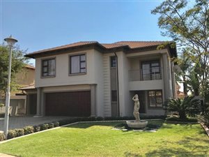4 Bed House in Leeuwenhof Estate