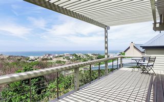 4 Bedroom House in Robberg