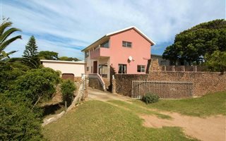 4 Bedroom House in Kenton-on-Sea