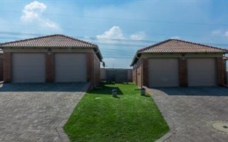 3 Bedroom House in Thatch Hill Estate