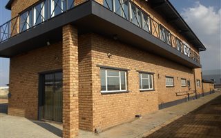 2747 m² Commercial space in Krugersdorp Central