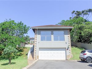 3 Bedroom Apartment in Shelly Beach