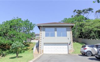 3 Bedroom Apartment in Shelly Beach