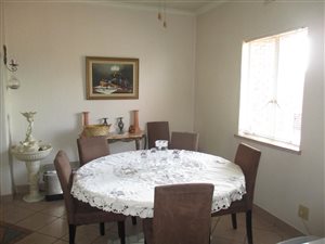 3 Bed Apartment in Brackenhurst