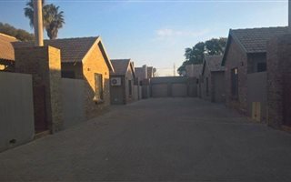 1000 m² Commercial space in Bela-Bela (Warmbaths)