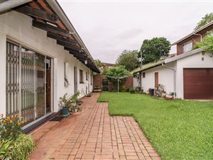 3 Bed House in Morningside