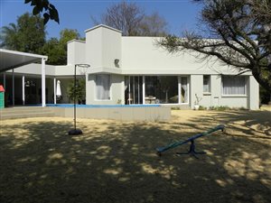 6 Bed House in Kelvin