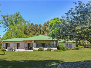5 Bed House in Himeville