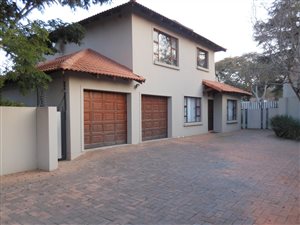4 Bed Townhouse in Menlo Park