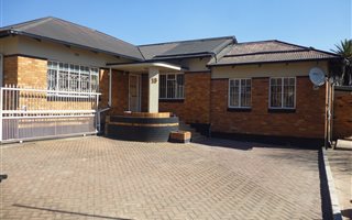 3 Bedroom House in Rewlatch