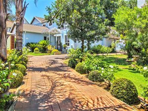 4 Bed House in Woodlands Estate