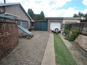 4 Bed House in Amajuba Park