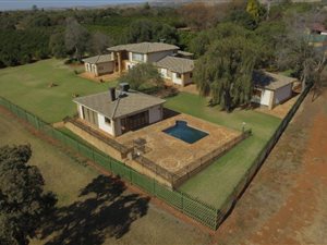 4 m² Farm in Buffelspoort