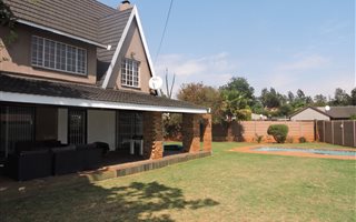3 Bedroom House in Edelweiss