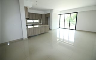 2 Bedroom Apartment in Saxonwold