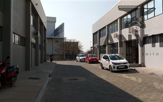 90 m² Retail Space in Hennopspark