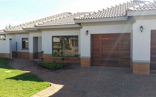 4 Bedroom House in The Meadows
