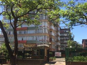 Bachelor apartment in Pretoria Central