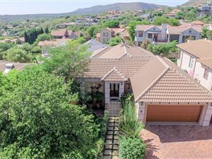 2 Bedroom House in Featherbrooke Estate