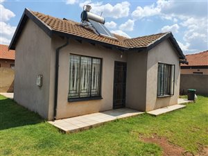 3 Bed House in Vosloorus
