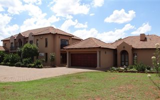 5 Bedroom House in Irene Glen Estate
