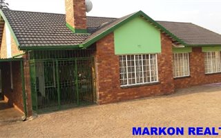 3 Bedroom House in East Geduld