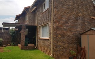 3 Bedroom Townhouse in Garsfontein