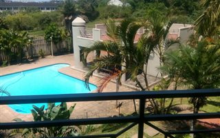 2 Bedroom Apartment in Amanzimtoti