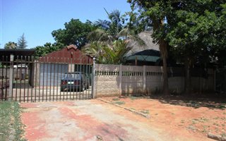 3 Bedroom House in Oos-Einde