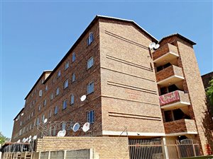 2 Bed Apartment in Pretoria West
