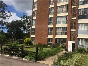 2.5 Bed Apartment in Pinetown Central