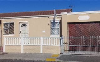 3 Bedroom House in Lentegeur