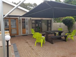 2 Bed Townhouse in Plattekloof Glen