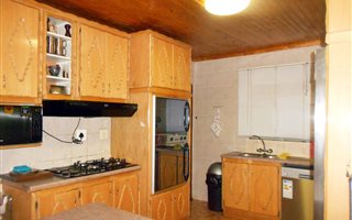 3 Bedroom House in Heidedal
