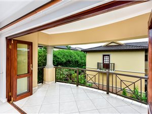 2 Bedroom Apartment in Le Domaine