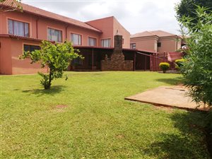 6 Bed House in Chantelle